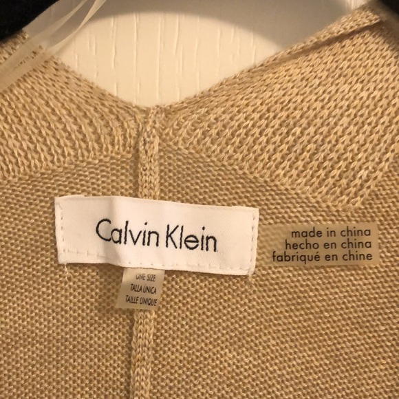 Calvin Klein Poncho - Picture 2 of 5